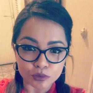 Meet your Posher, Alexandra